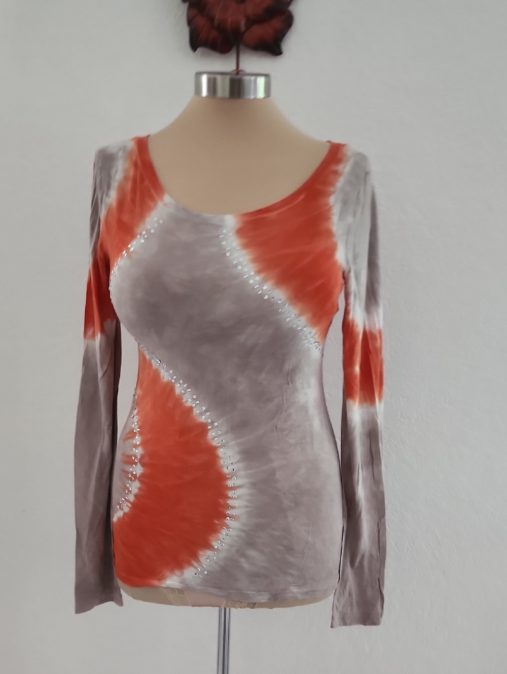 I.N.C INTERNATIONAL CONCEPTS | Women’s Long Sleeve Tie-Dye Scoop Neck Top